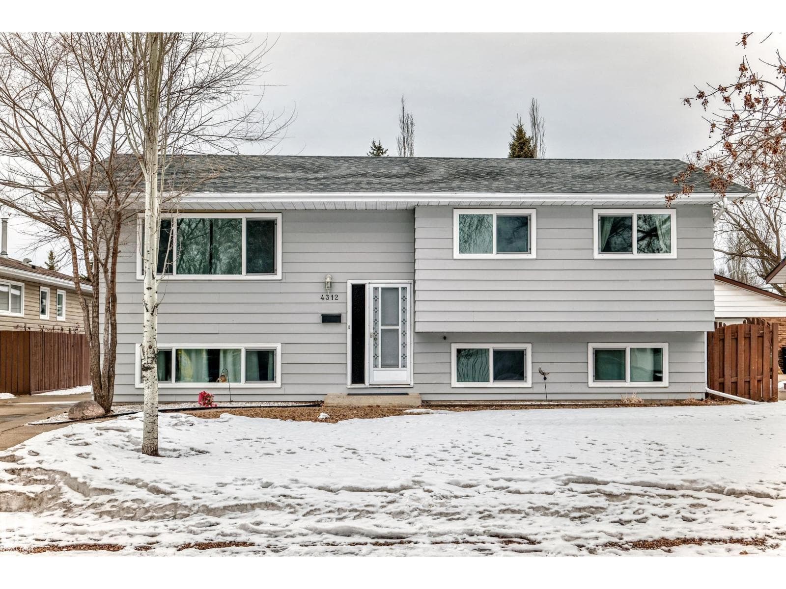 5 bed 2 bath single family at 4312 43 AV — $459,900