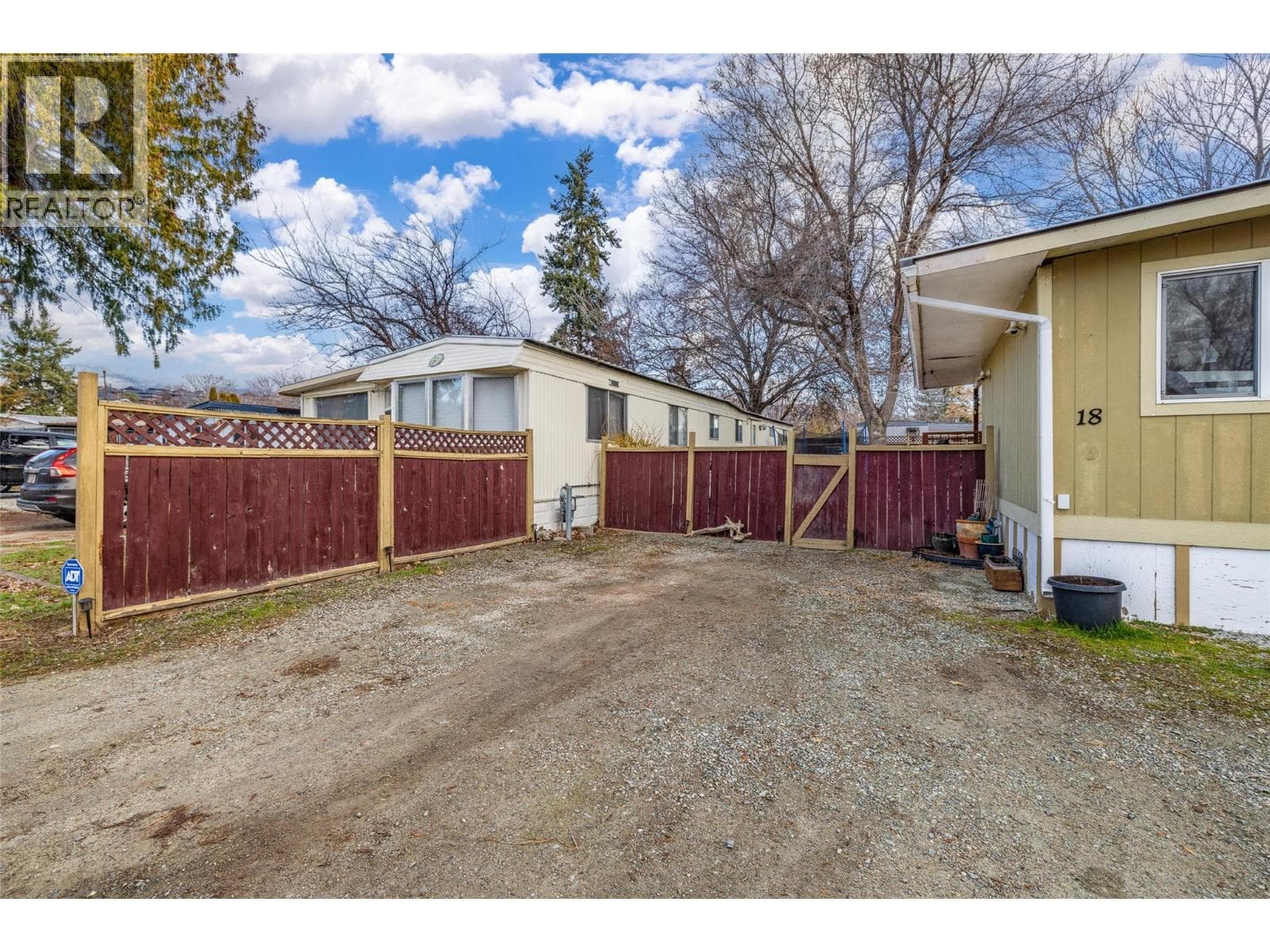 2065 Boucherie Road Unit# 18 photo 2