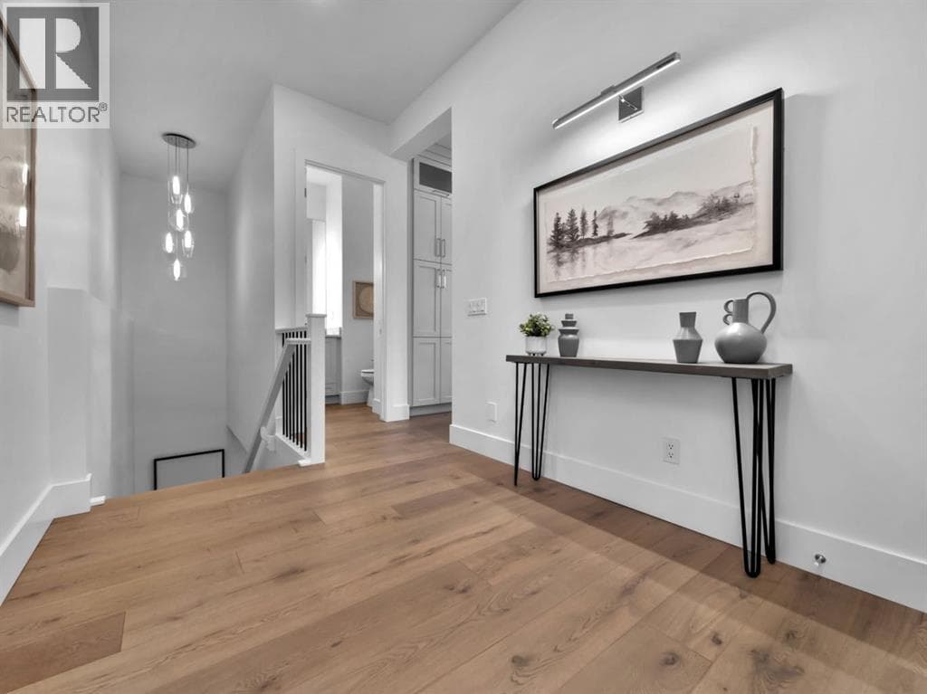 31 Royal Birch Cove NW — photo 3
