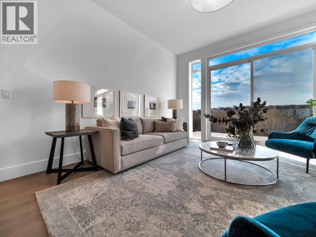 31 Royal Birch Cove NW — photo 4