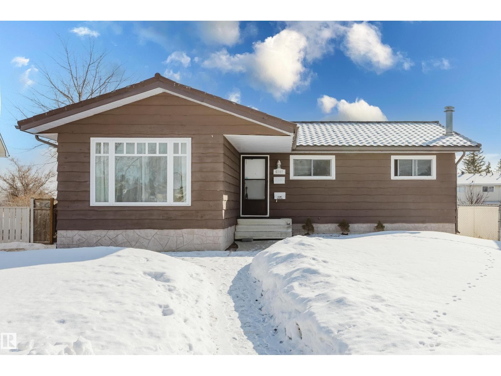 6707 149A AV NW