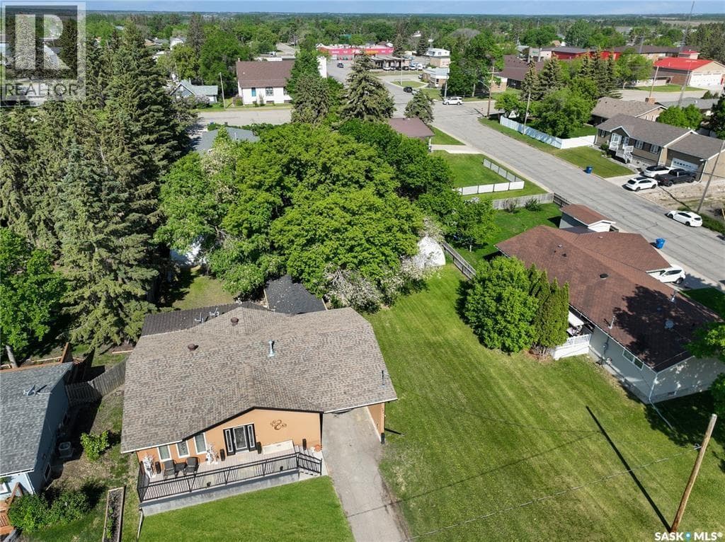 540 Stanley STREET — photo 2