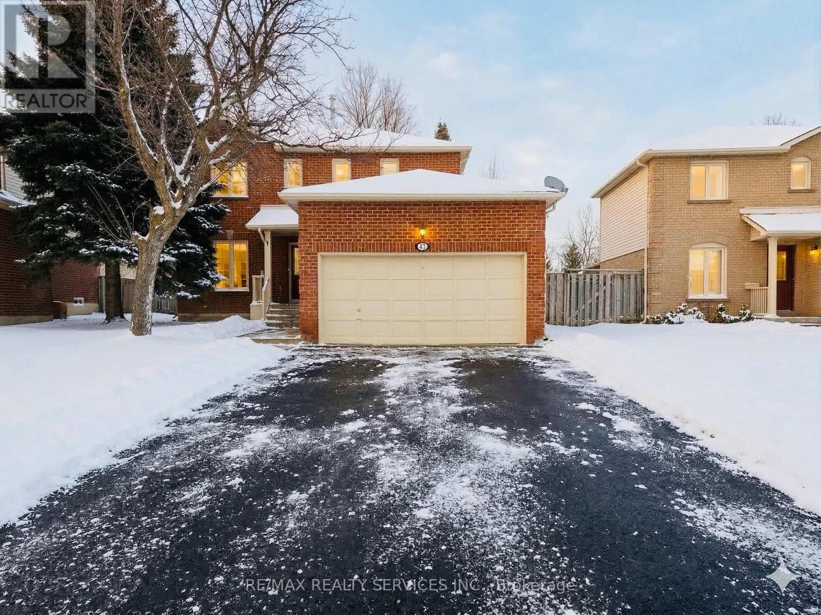 4 bed 3 bath single family at 67 LIVINGSTONE STREET W — $699,999