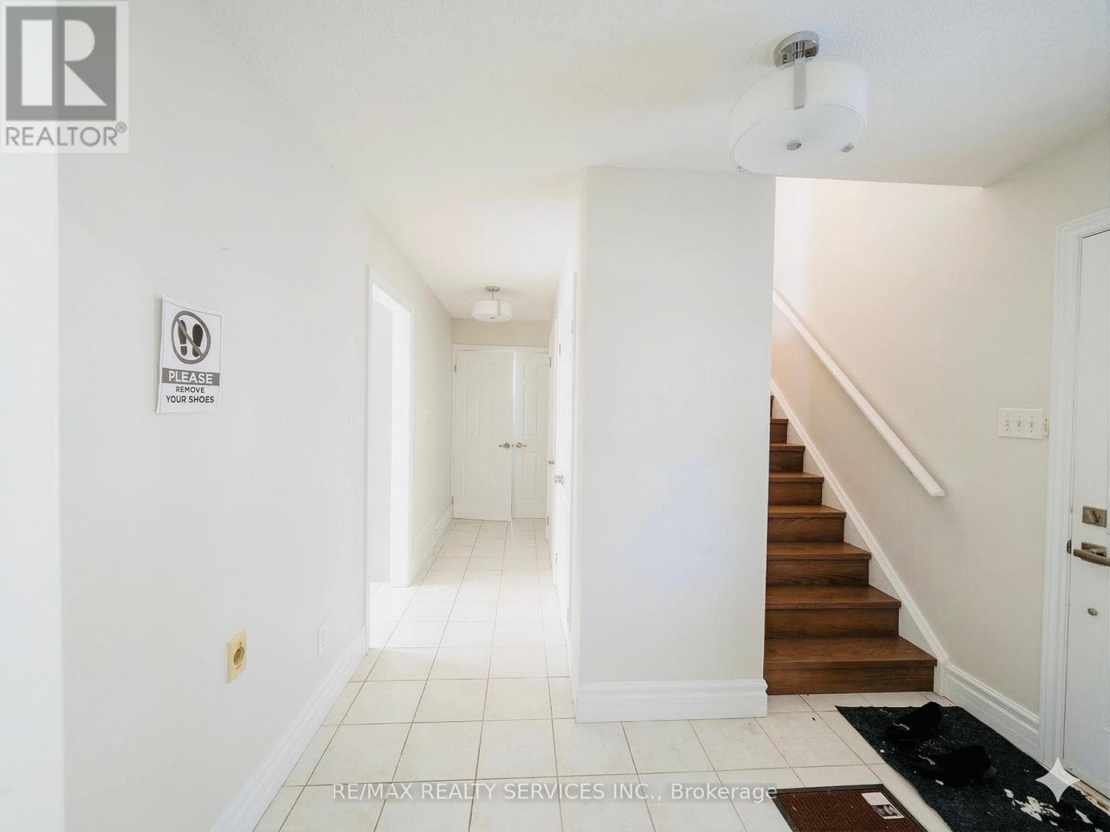 67 LIVINGSTONE STREET W photo 3