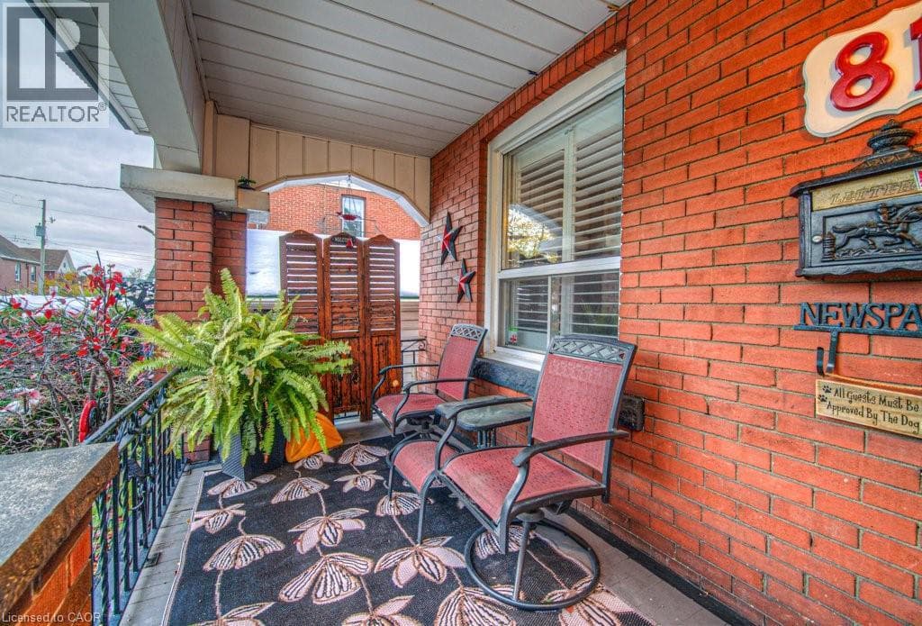 81 BEECHWOOD Avenue photo 2