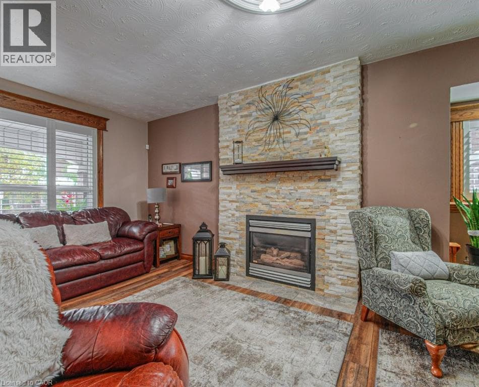 81 BEECHWOOD Avenue photo 3