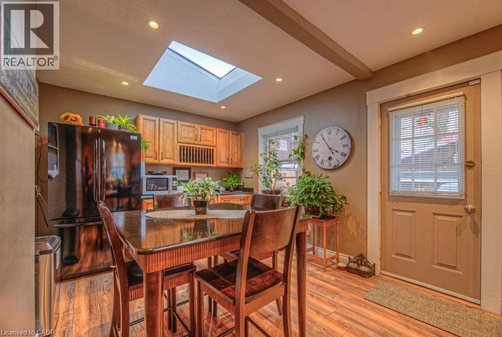 81 BEECHWOOD Avenue photo 4