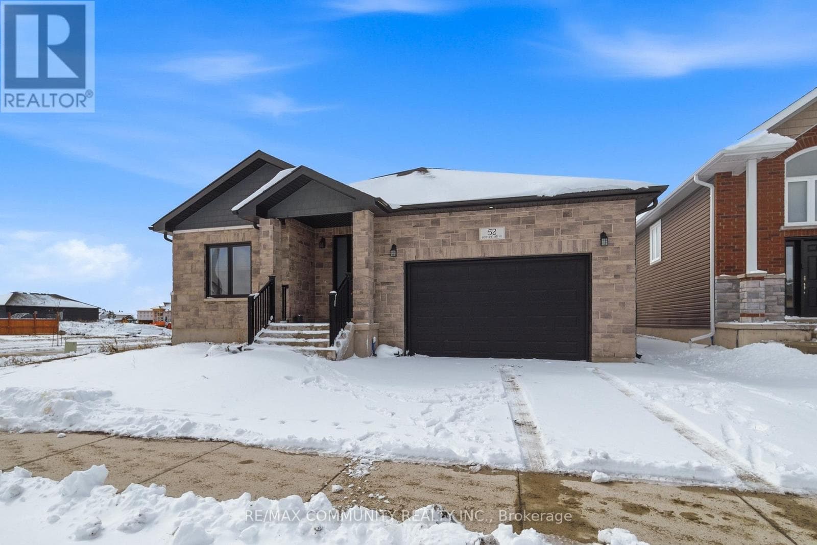52 POTTER DRIVE photo 2
