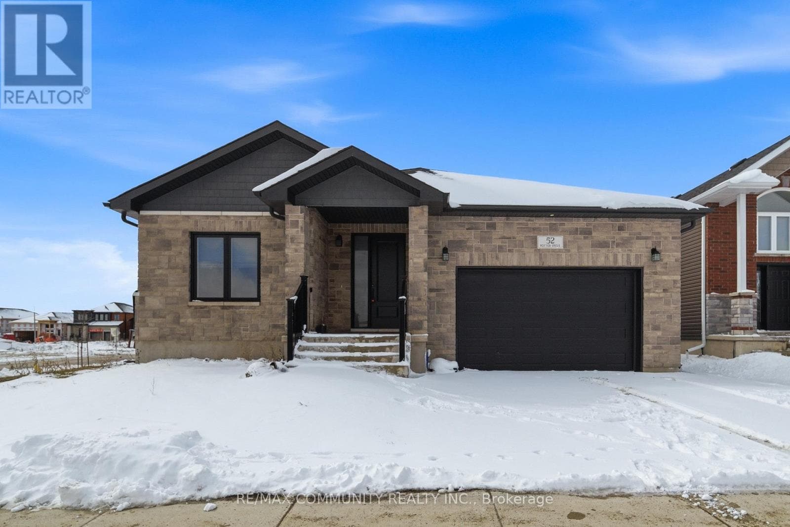52 POTTER DRIVE photo 3