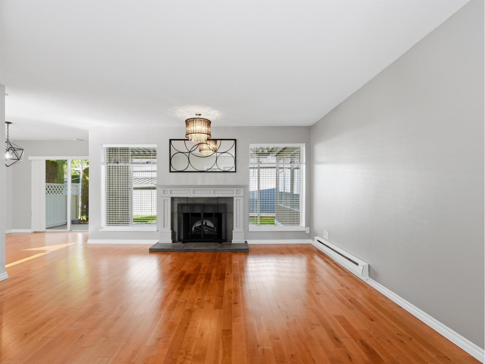 113 14271 18A AVENUE photo 5