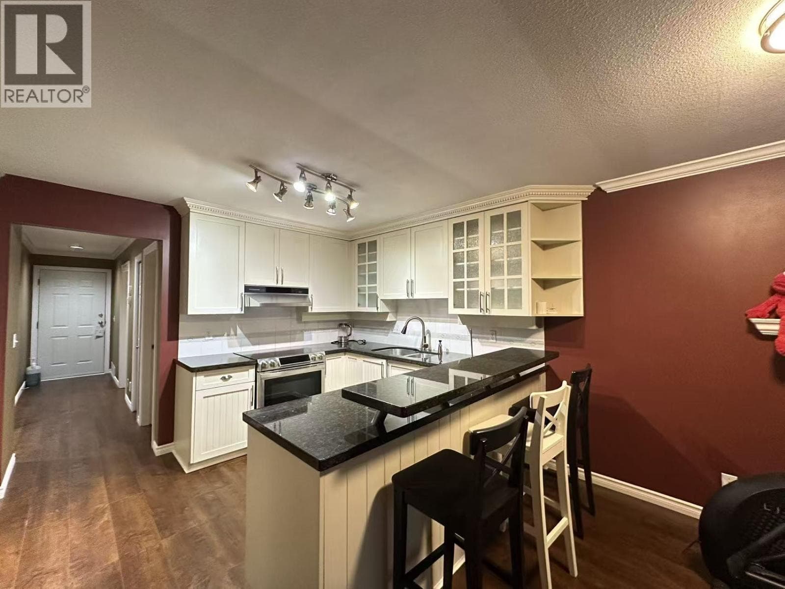 37 DEERWOOD PLACE photo 3