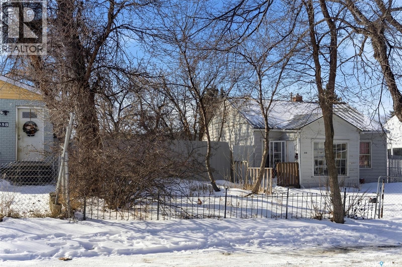 954 Argyle STREET — photo 2