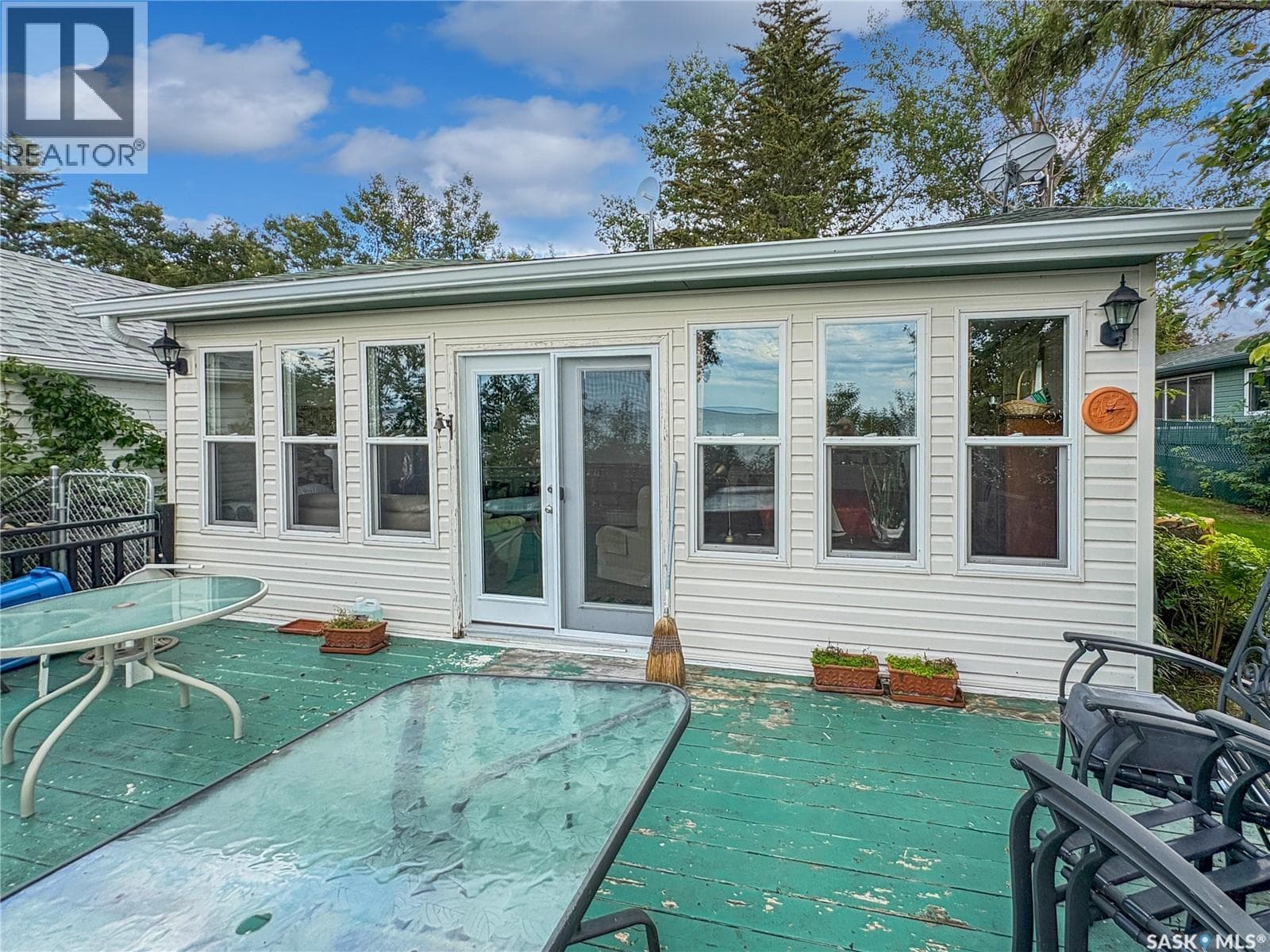 77 Lakeview AVENUE — photo 3