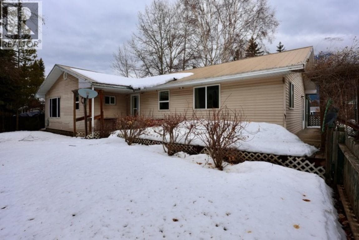 4 bed 1 bath single family at 903 Ryter Road W — $525,000