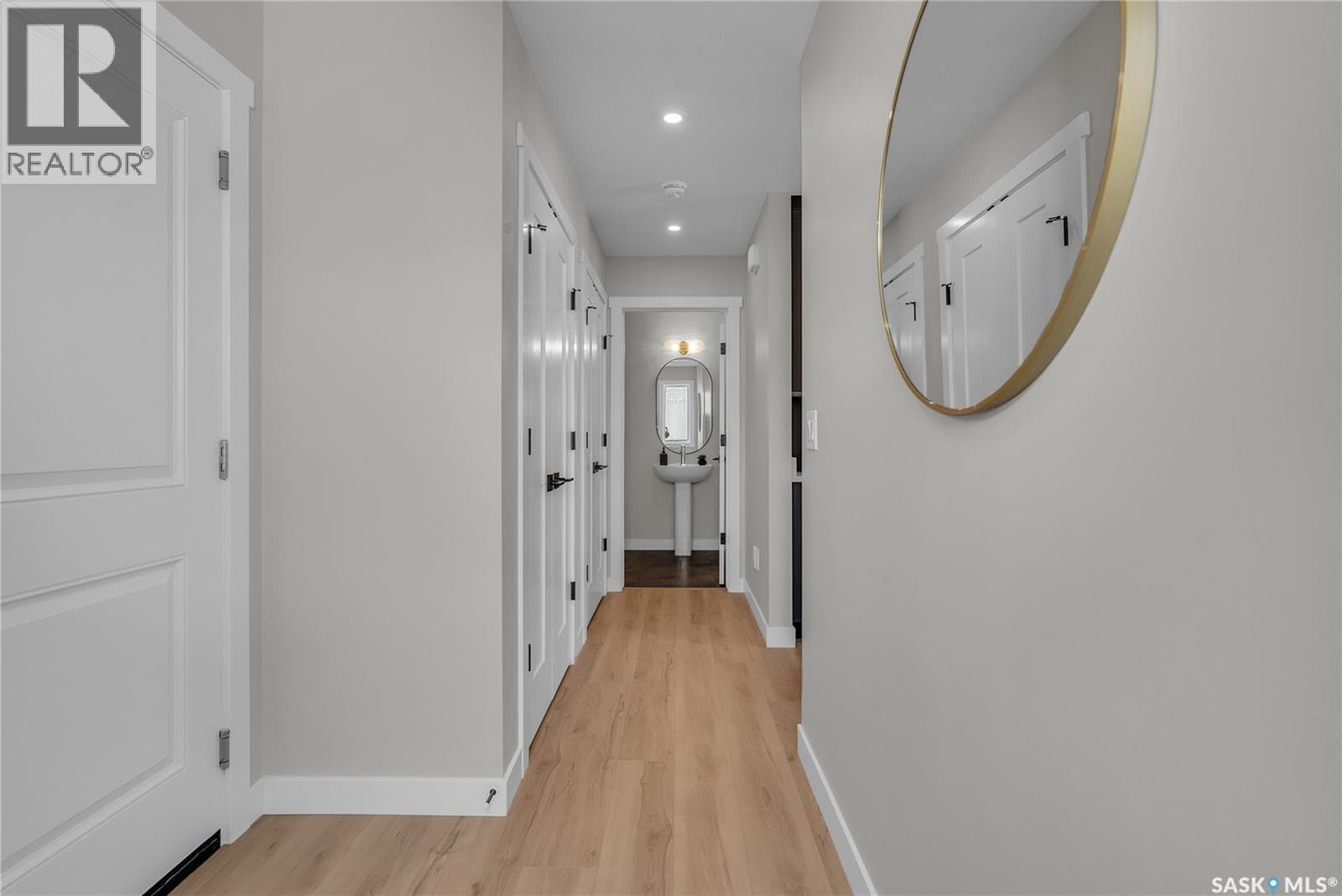138 155 McFaull WAY photo 3