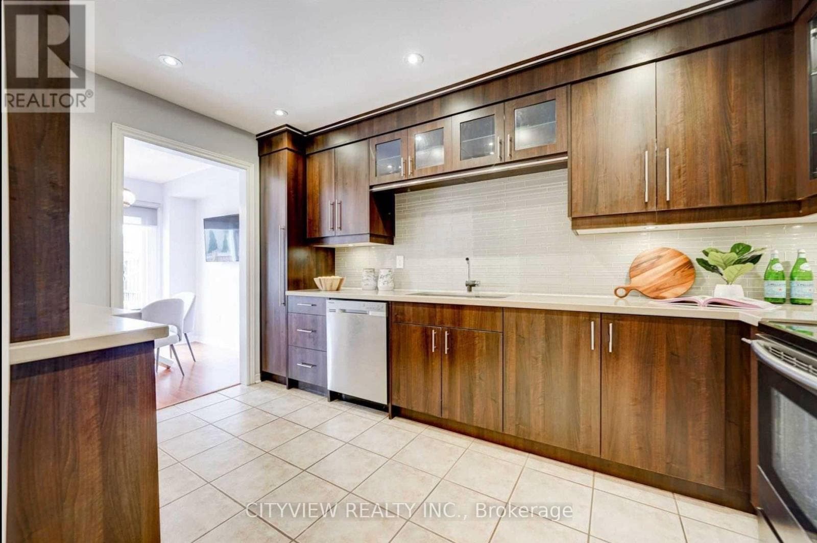 2140 OAKPOINT ROAD photo 5