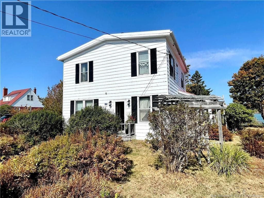 35 Dipper Harbour Road photo 3