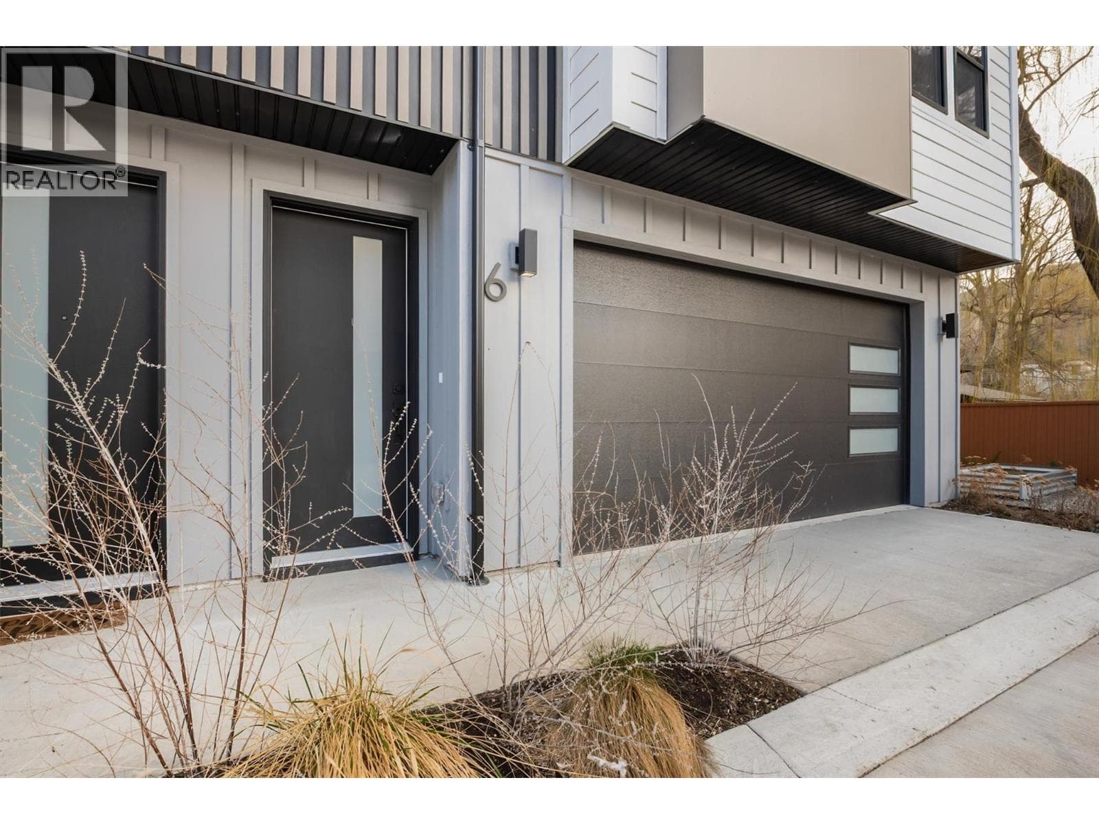 3590 Redecopp Road Unit# 6 photo 4