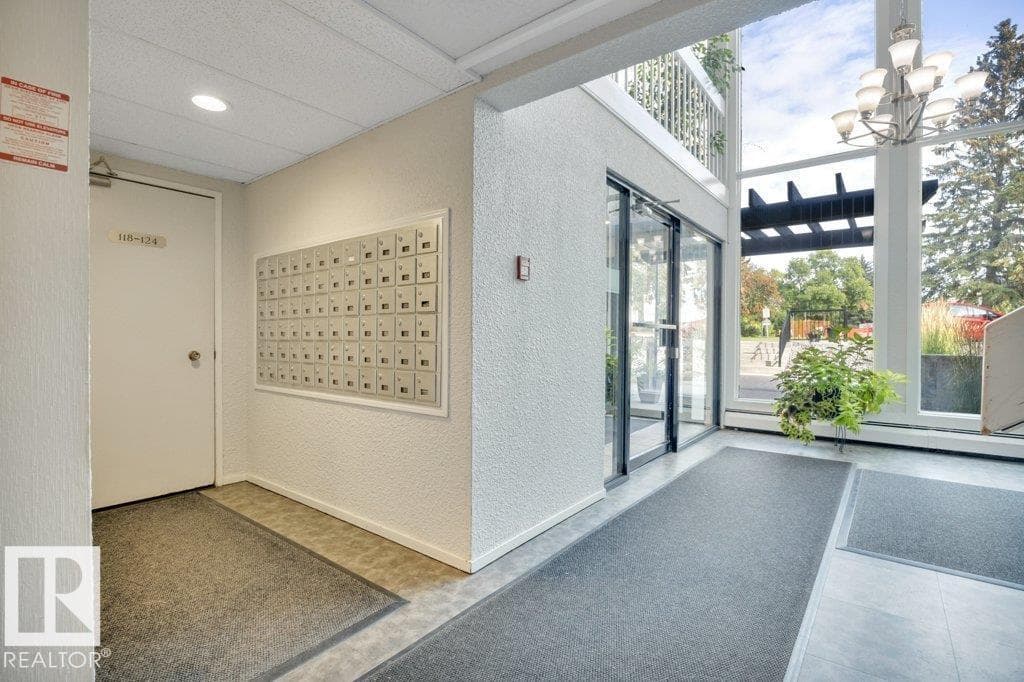 #118 5730 RIVERBEND RD NW photo 5