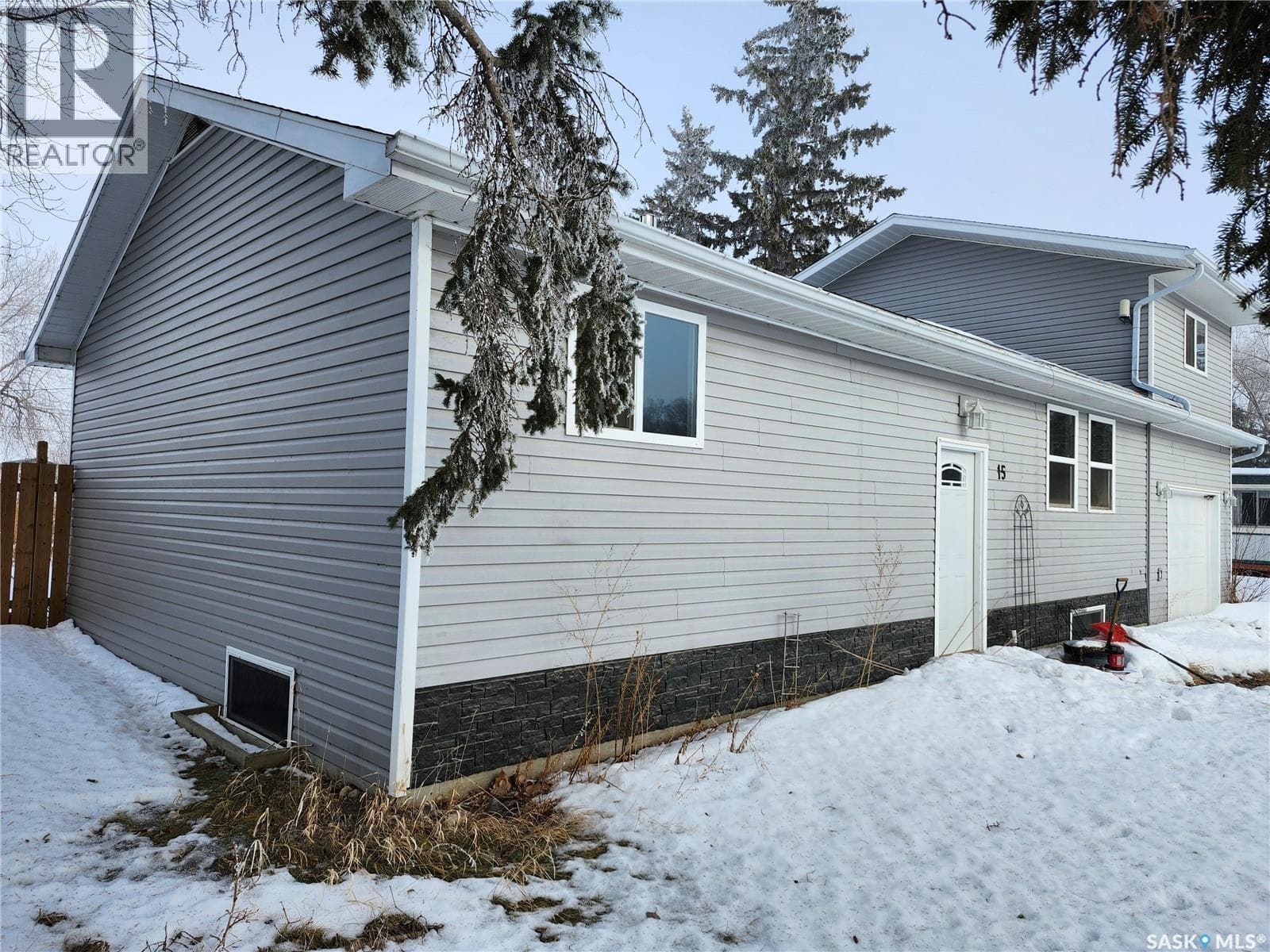 15 Walker AVENUE — photo 5