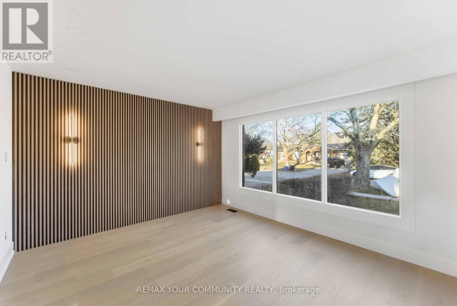 4363 MEADOWVALE DRIVE photo 4