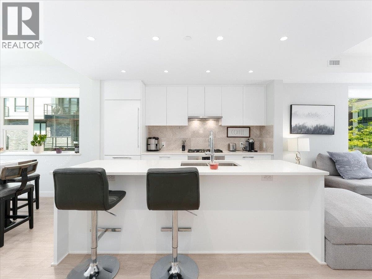 13 2728 ACADIA ROAD photo 2