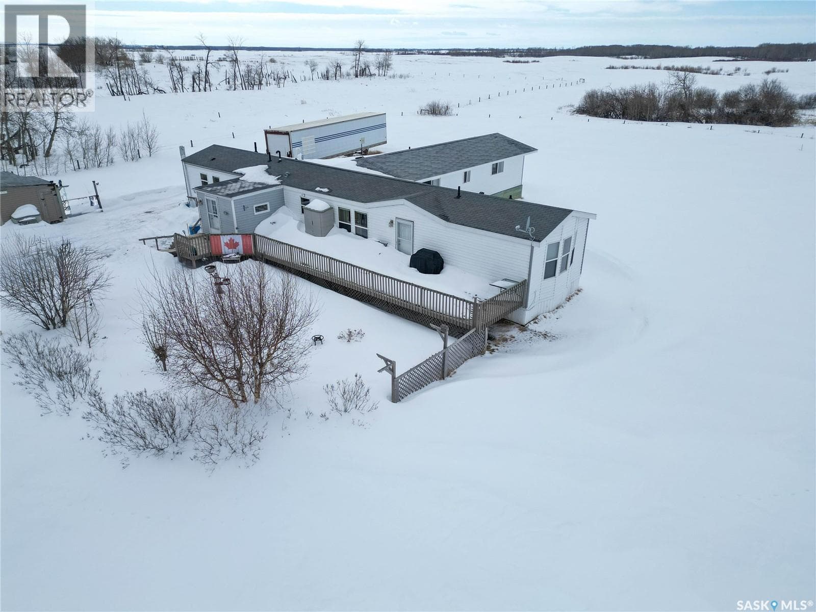 302 East Acreage photo 2