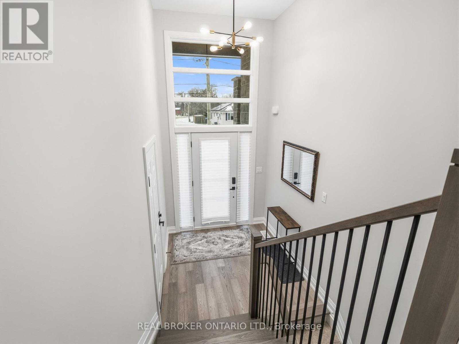230 KNOLL STREET photo 4