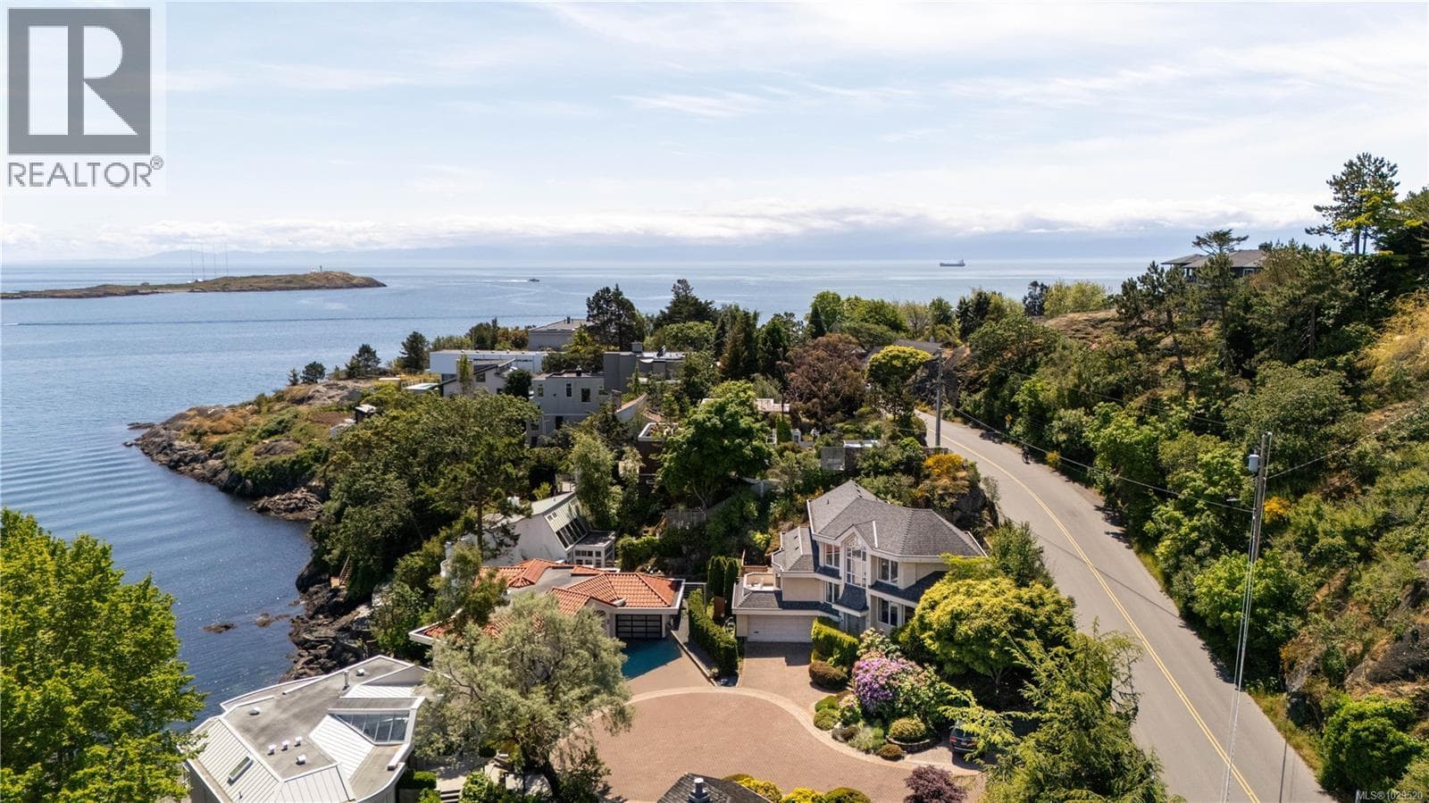 3 bed 3 bath single family at 335 King George Terr — $2,499,000