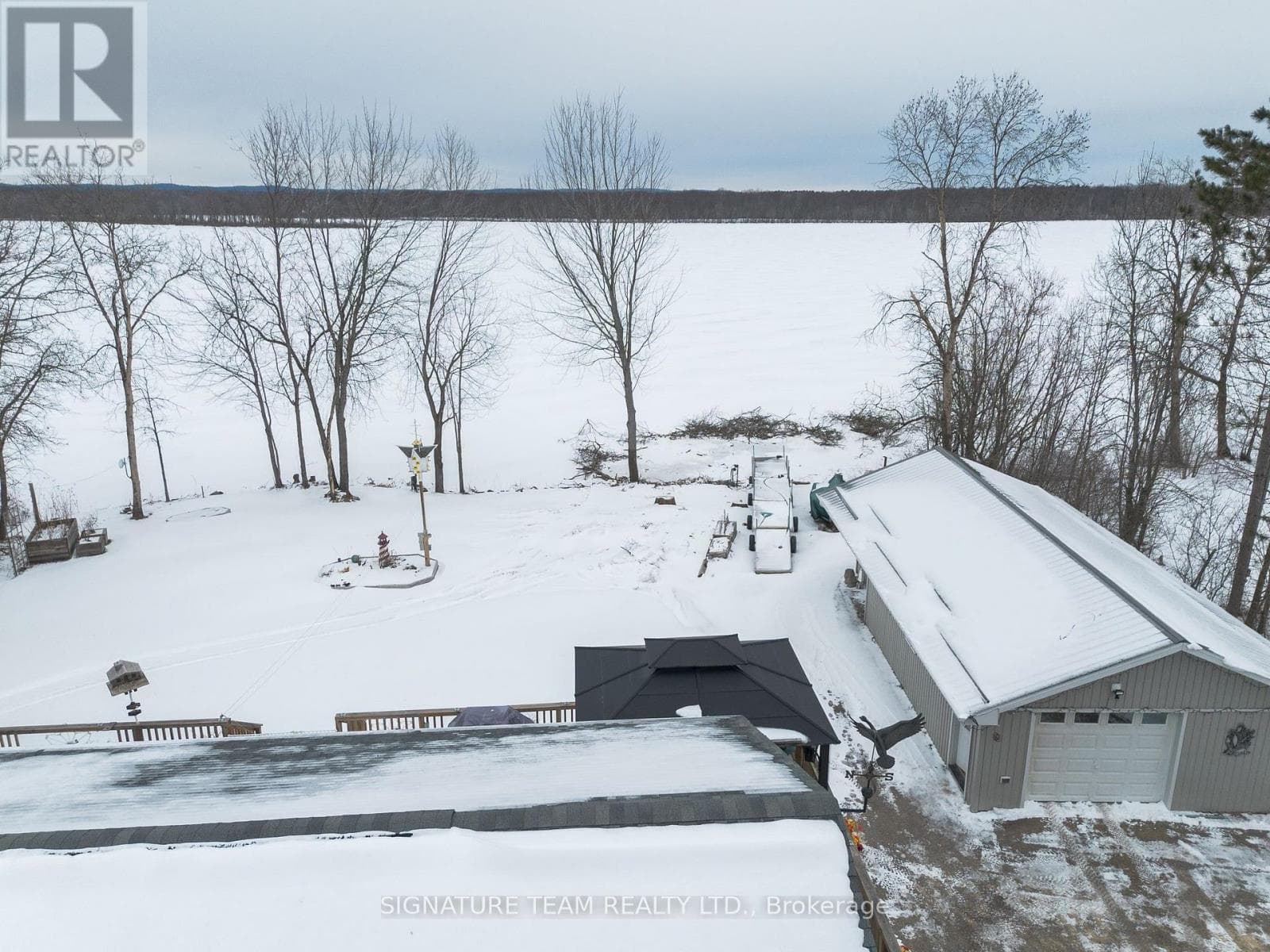 428 LACROIX BAY ROAD photo 4