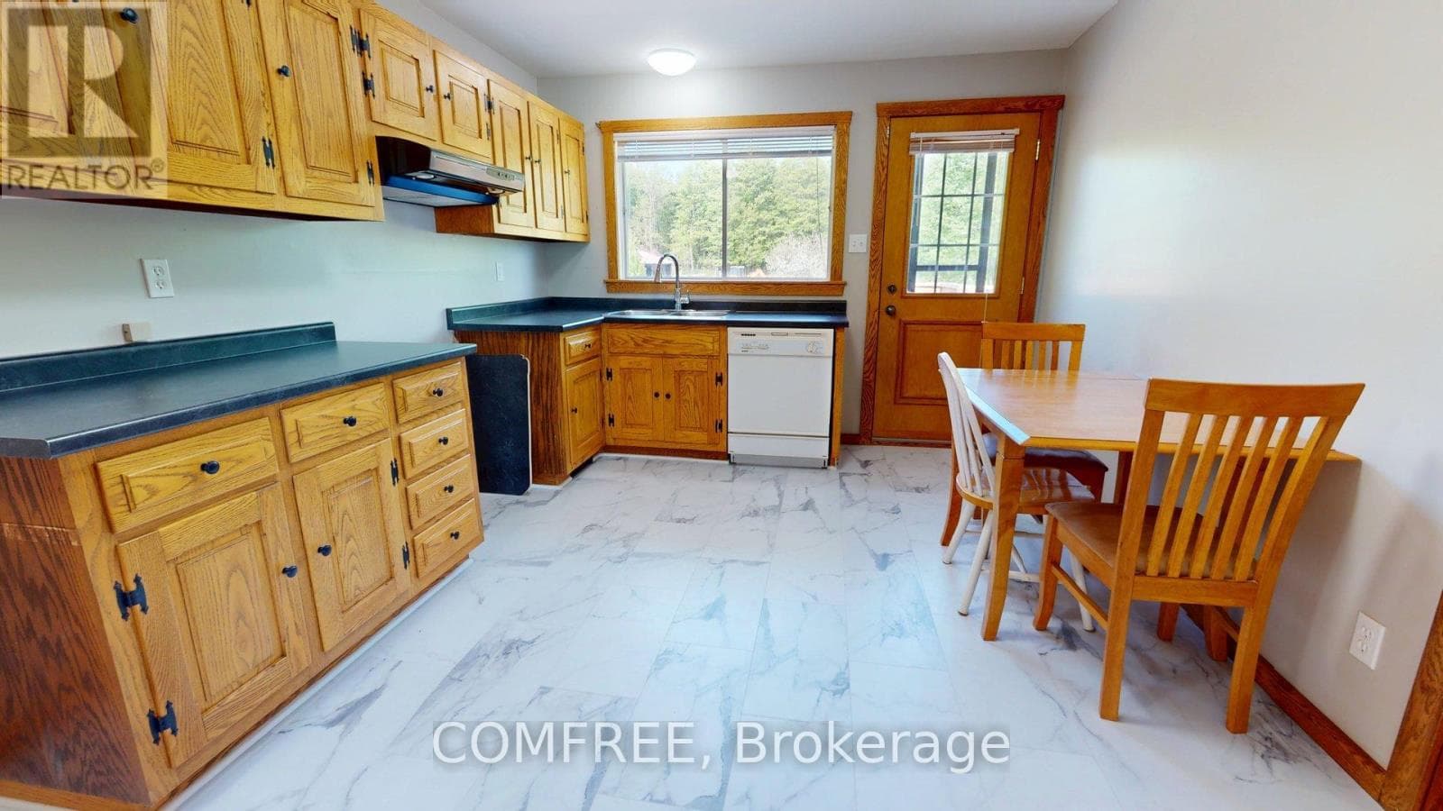 4437 COUNTY ROAD 12 photo 2