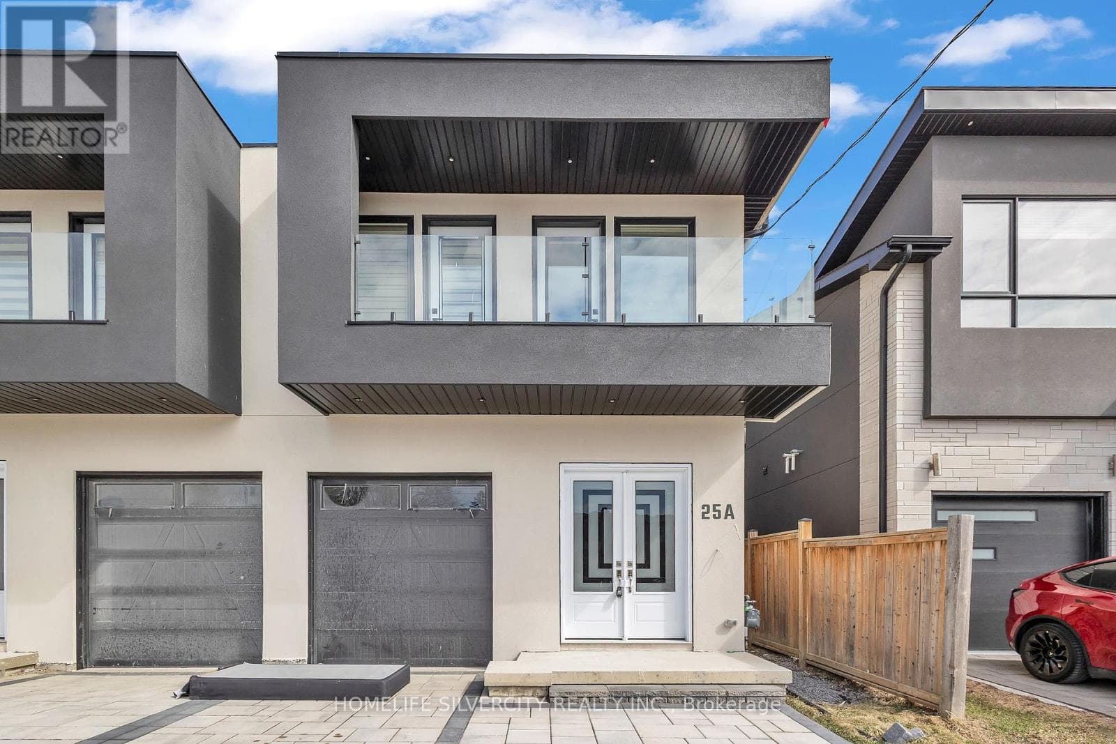 25A PINE AVENUE N photo 5
