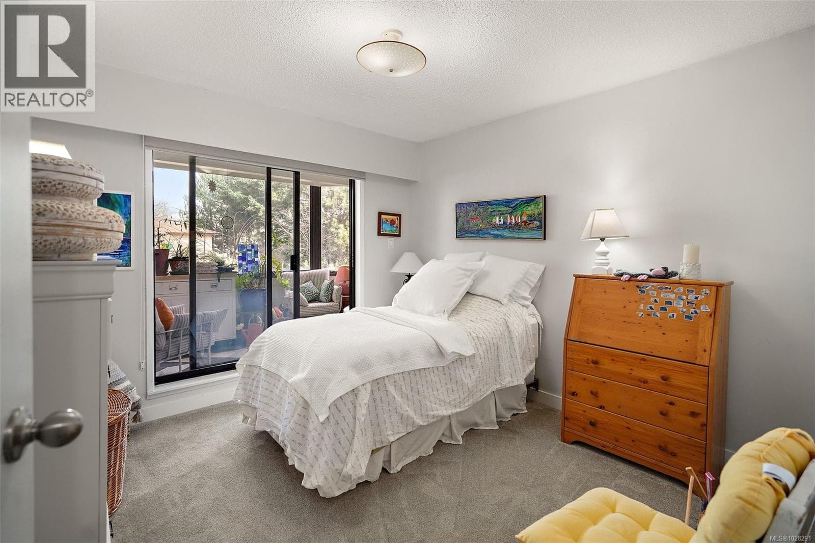 204 1252 Pandora Ave photo 5