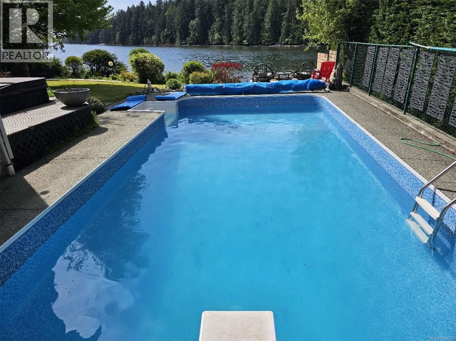3 bed 3 bath single family at 4712 Shell Beach Rd — $1,999,000