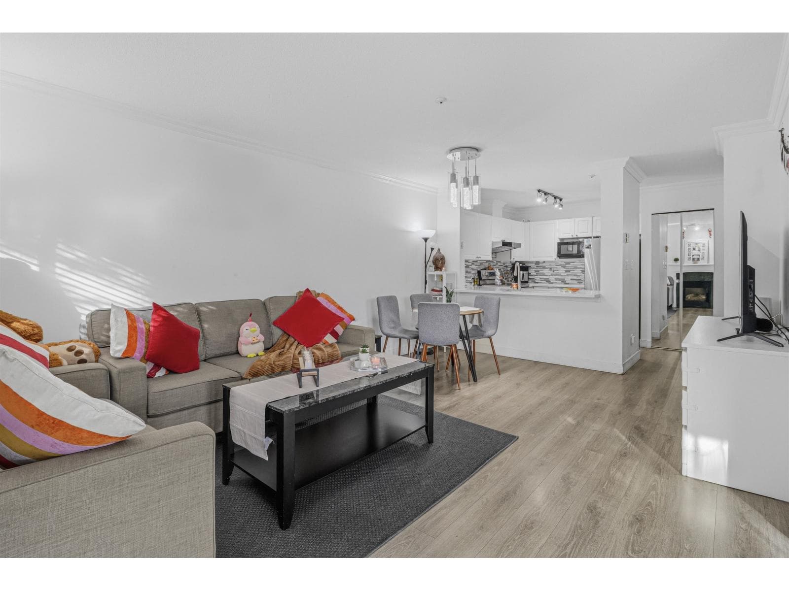 2 bed 2 bath single family at 411 13733 74 AVENUE — $566,999