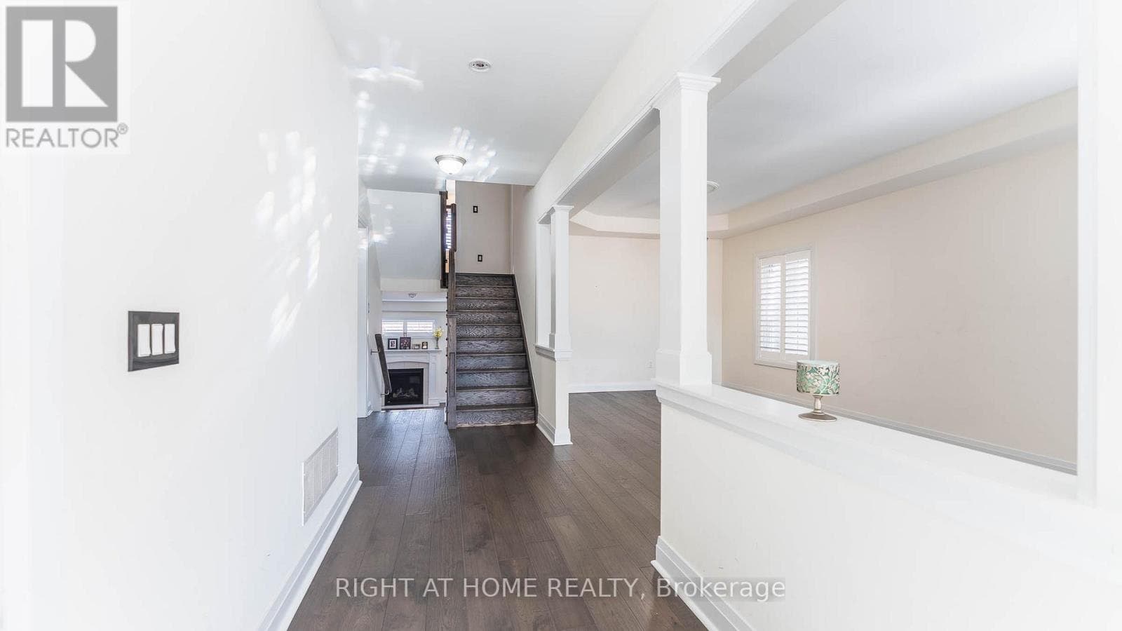707 AUDLEY ROAD S photo 4