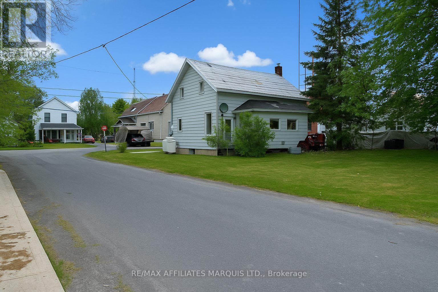 37 MAIN STREET photo 3