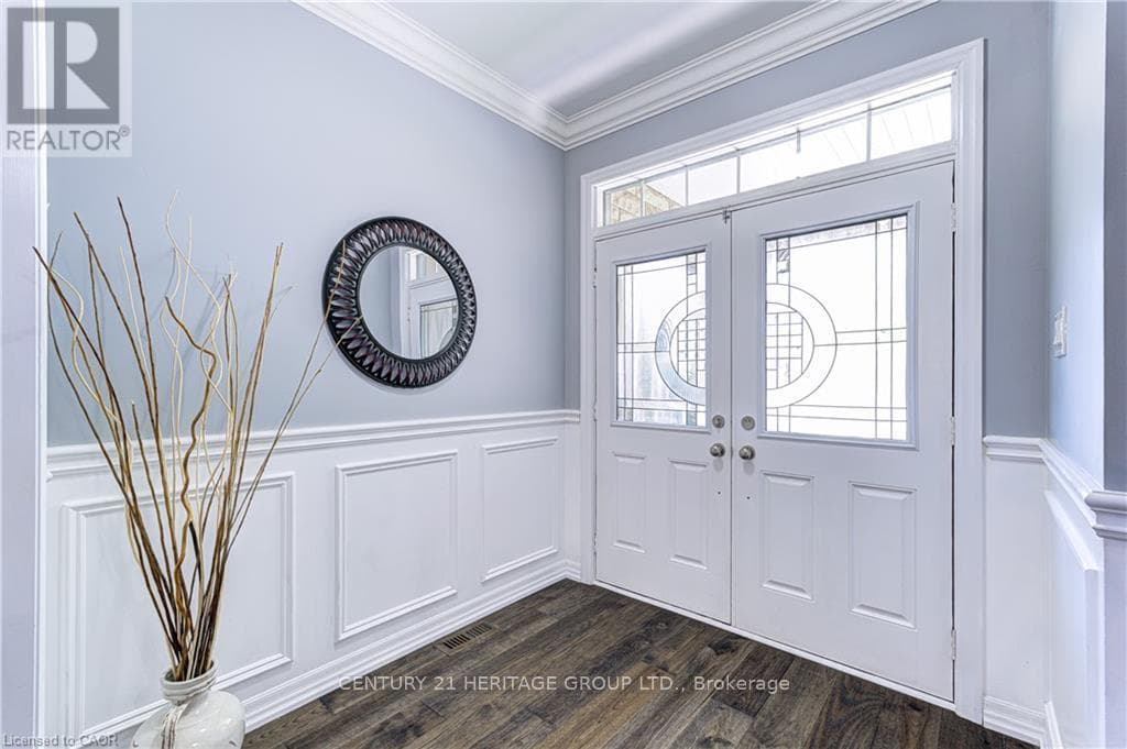 1406 MARSHALL CRESCENT photo 4