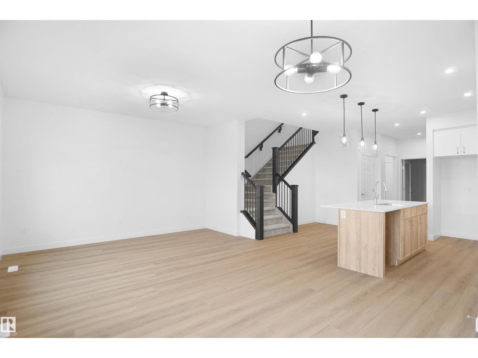 19446 22A AV NW — photo 2