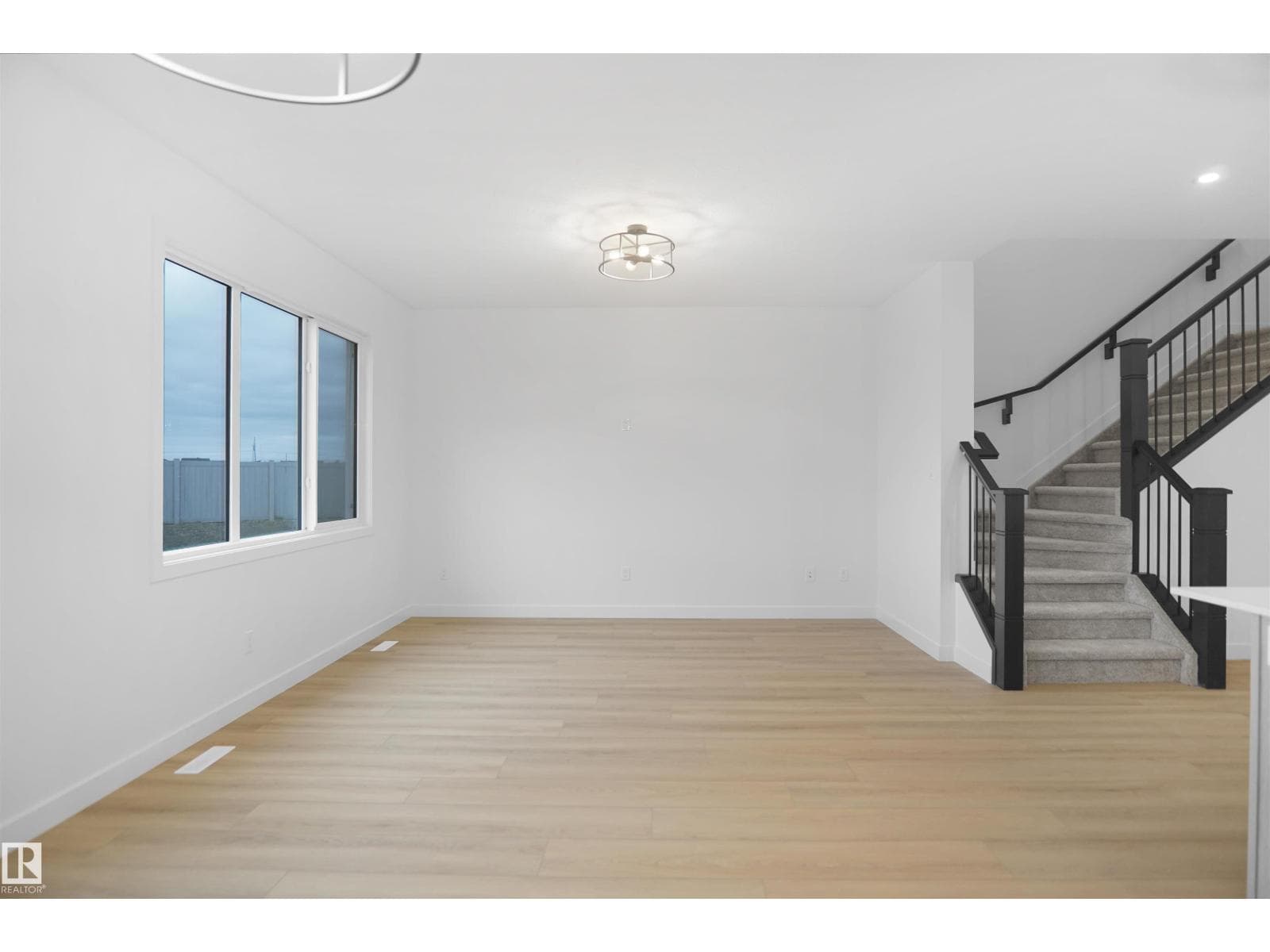 19446 22A AV NW — photo 4