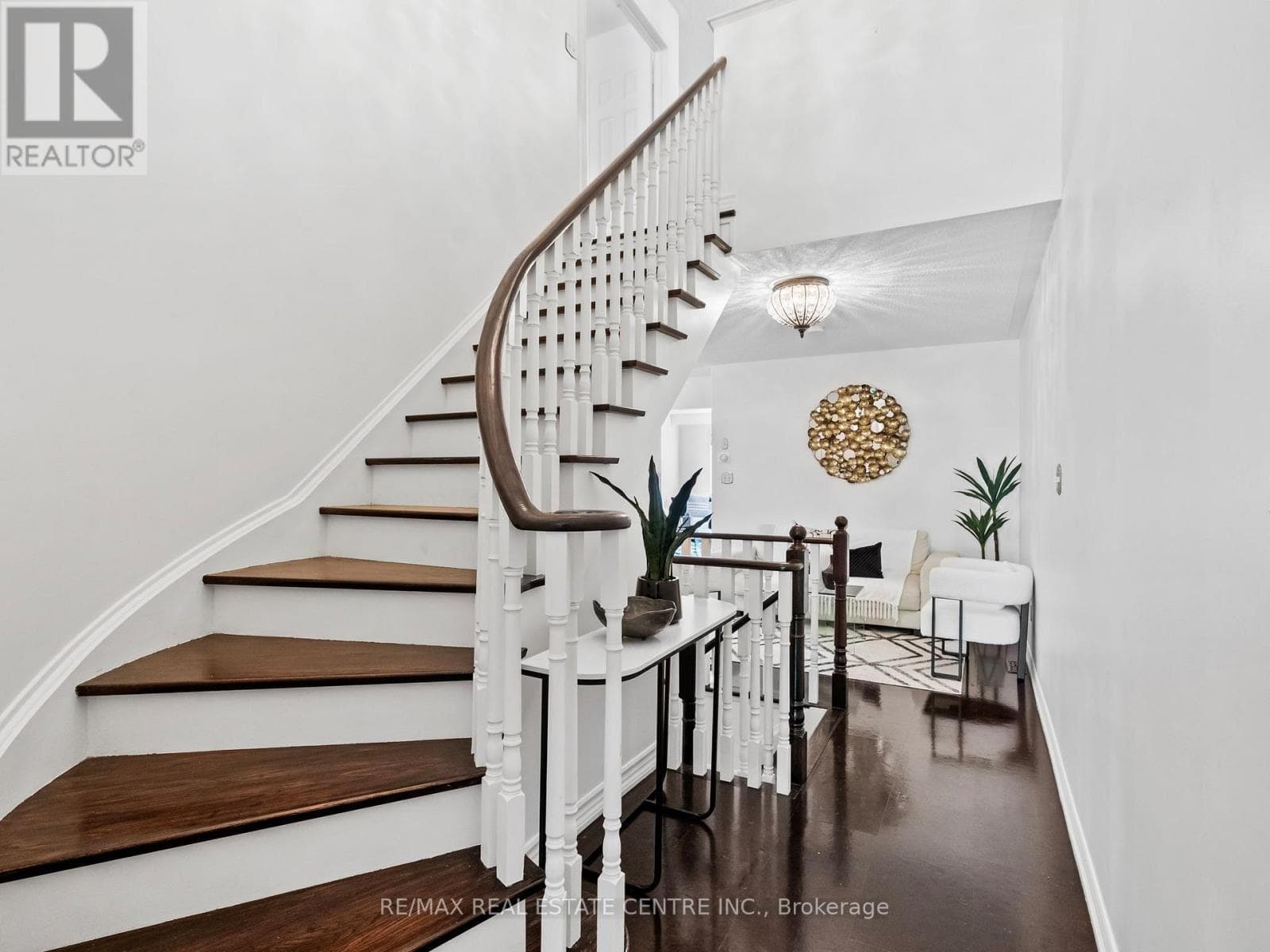 27 MARTELL GATE photo 5