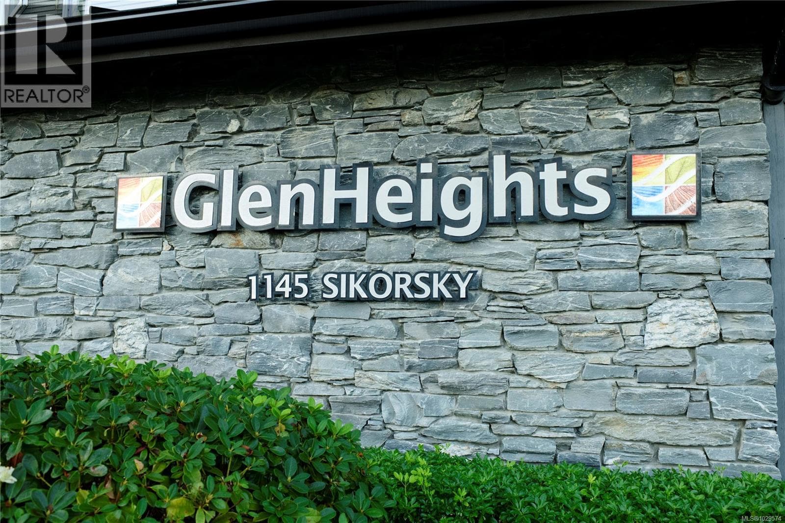 312 1145 Sikorsky Rd photo 2