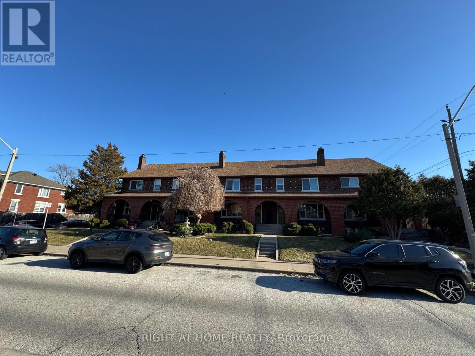 15 bed 6 bath multi-family at 655-91 GILES BOULEVARD — $1,250,000