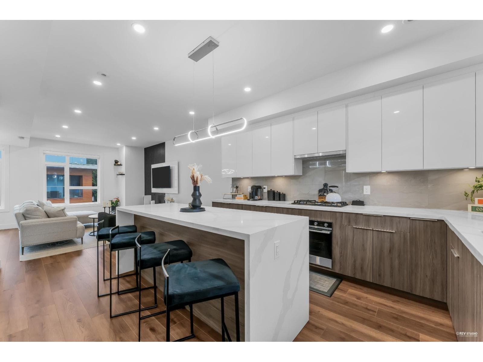 3 bed 3 bath single family at 33 5858 132 STREET — $899,888