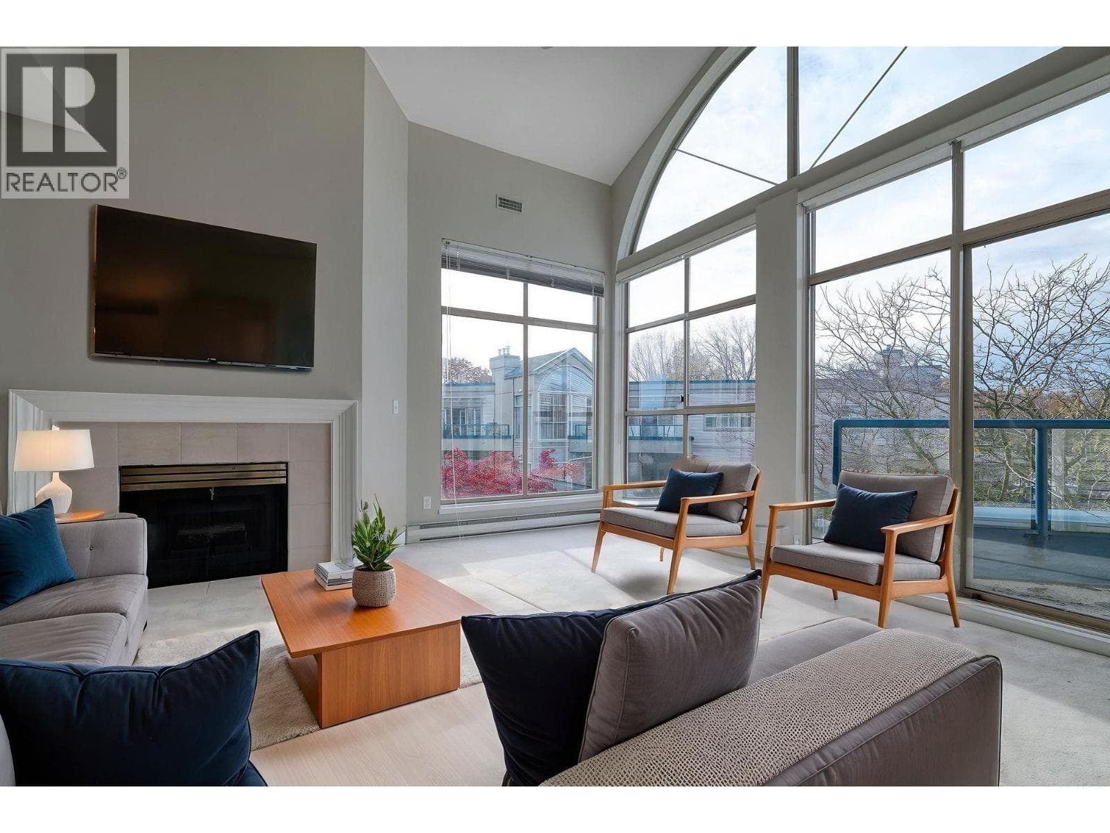 2 bed 2 bath single family at 304 4753 W RIVER ROAD — $760,000
