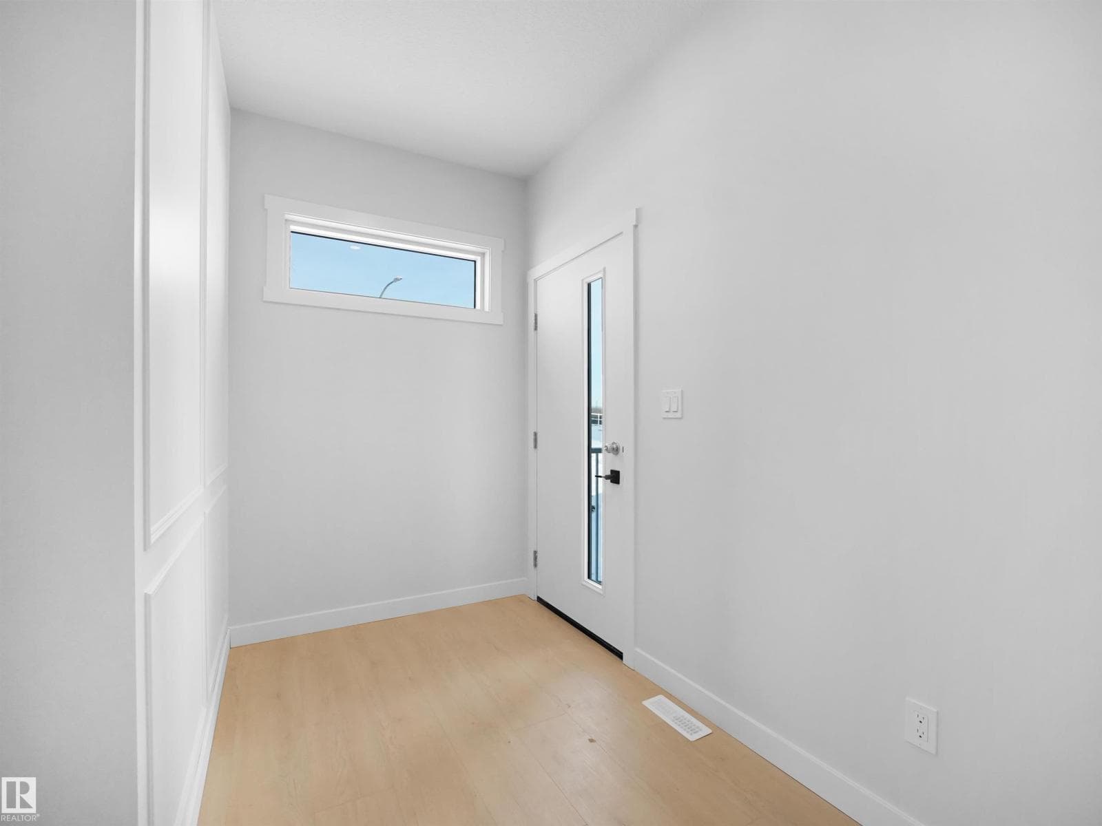 15180 28 ST NW photo 3