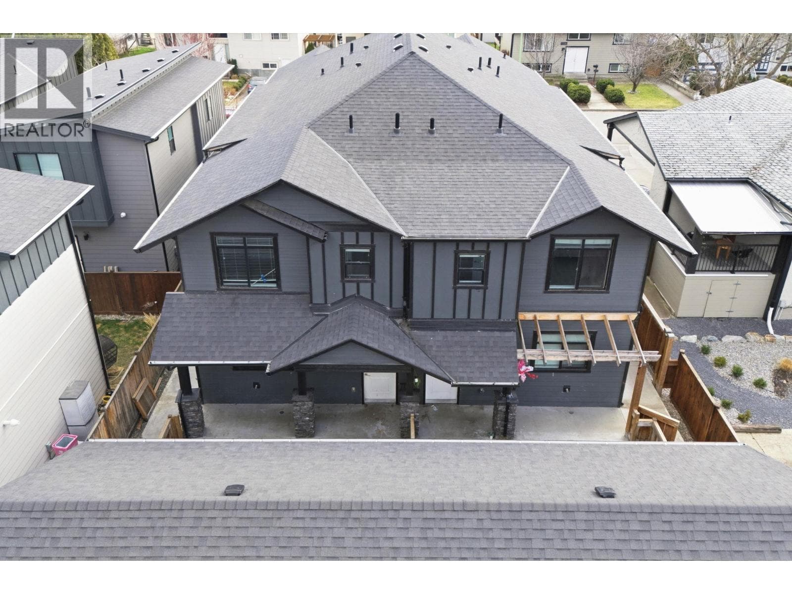 3 bed 3 bath single family at 722 Coopland Crescent Unit# 1 — $719,000