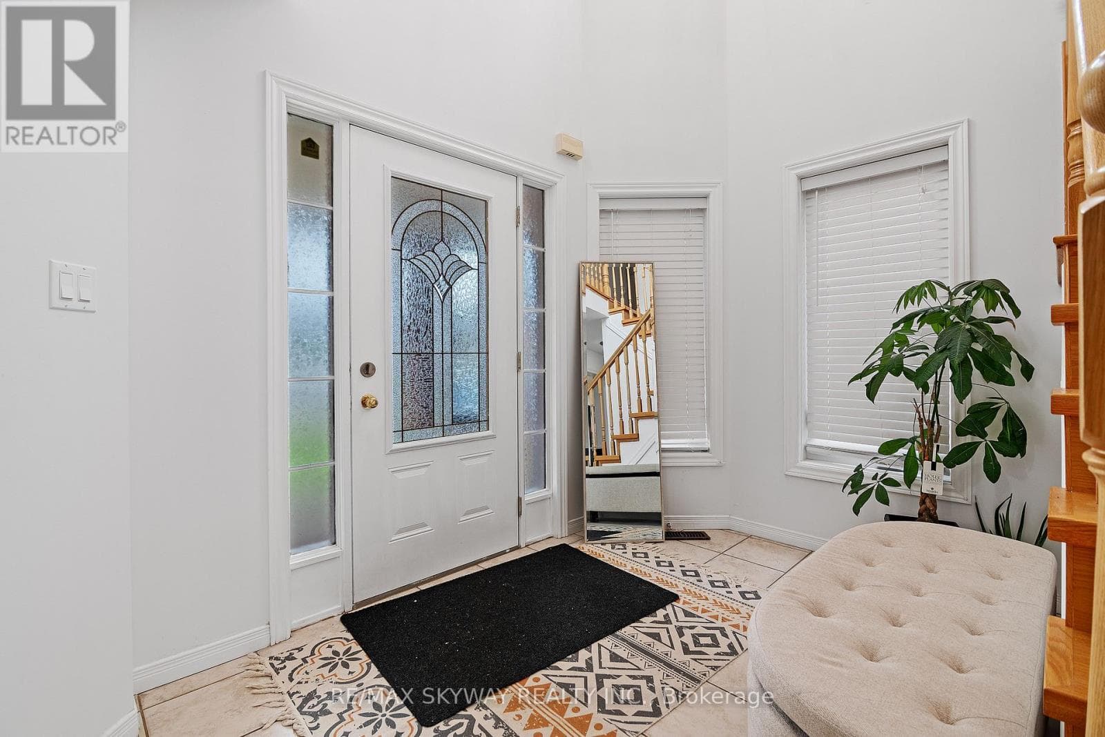 116 SEVERN DRIVE photo 4