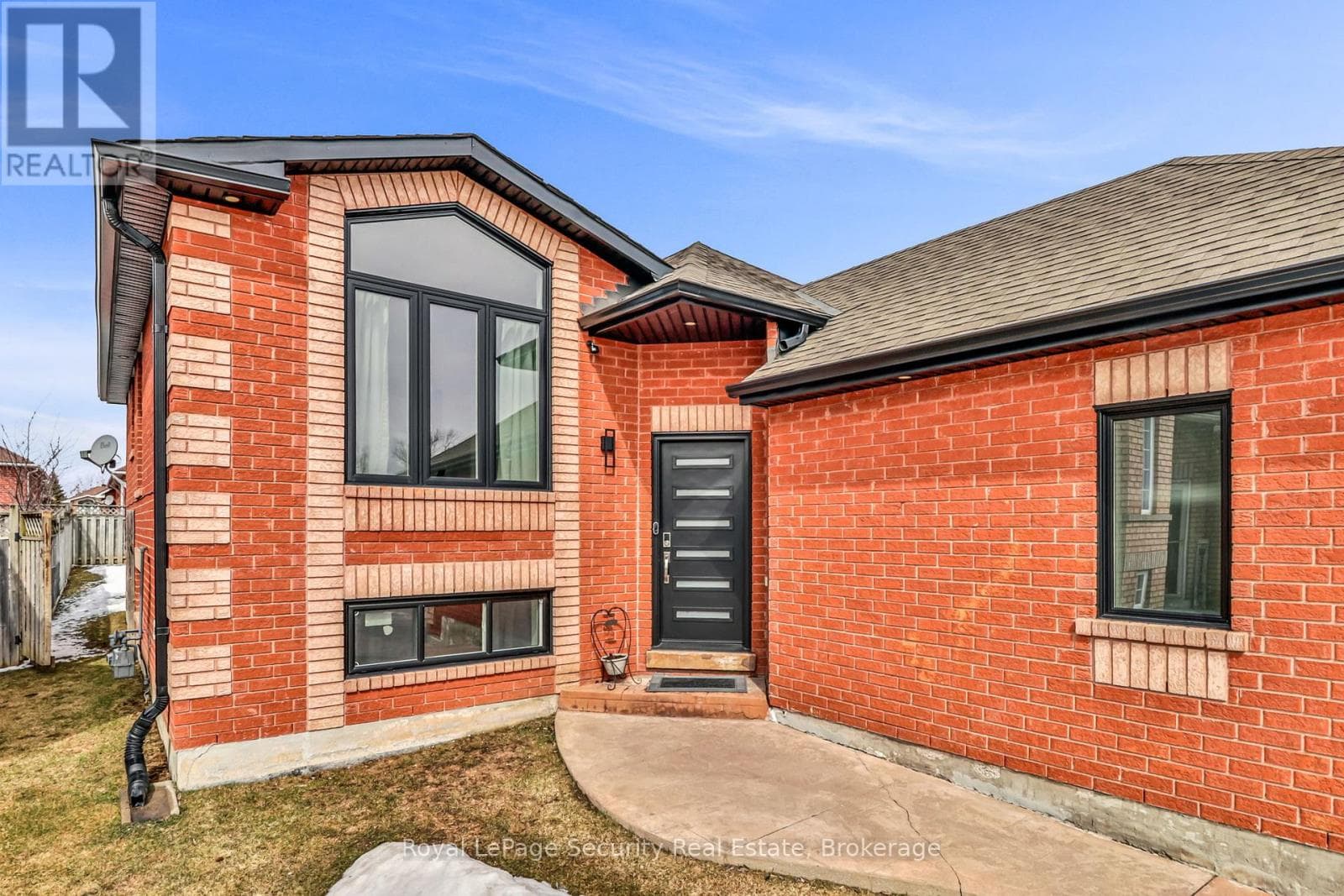 1280 FOREST STREET photo 4
