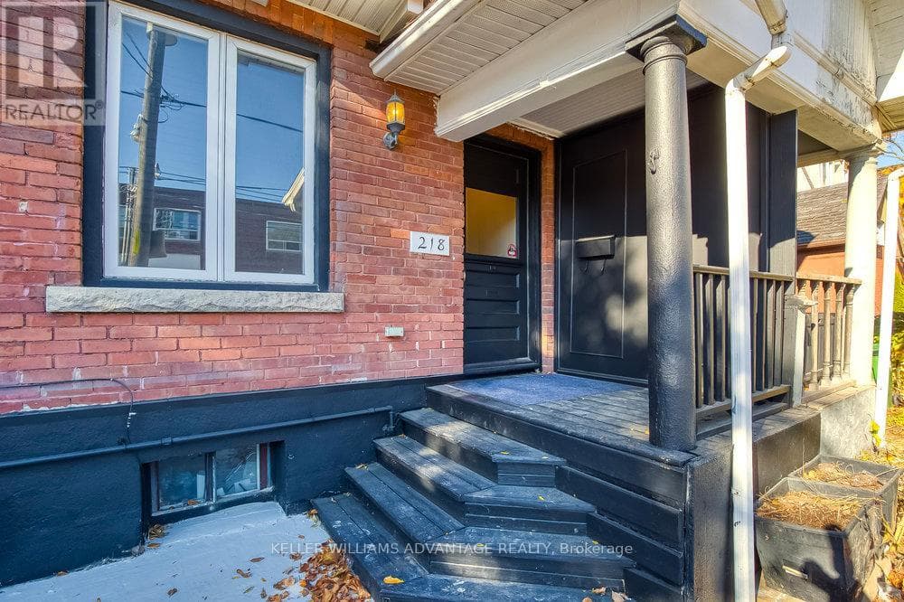 218 BROADVIEW AVENUE photo 2